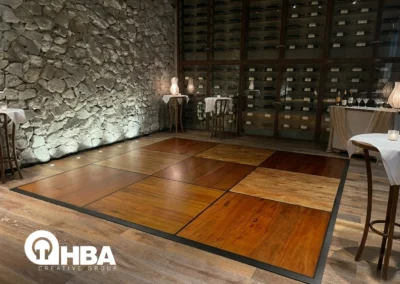 Alquilar Pista de baile Madera natural - HBA Creative Group